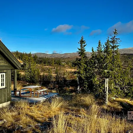 In Magnificent Landscape And Hot Tub Inside 度假居