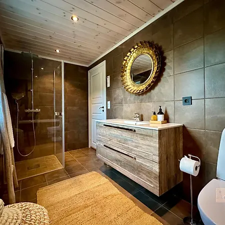 In Magnificent Landscape And Hot Tub Inside Kleiv (Buskerud)