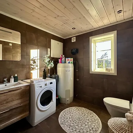 In Magnificent Landscape And Hot Tub Inside Kleiv (Buskerud)